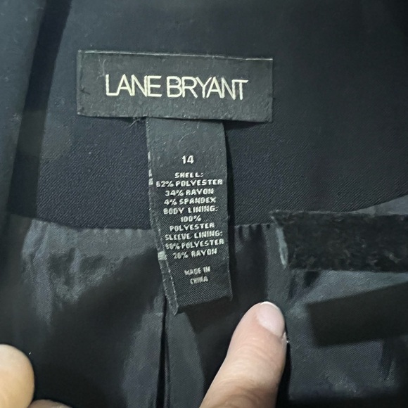 Black blazer with lined stripe cuff - Picture 3 of 5